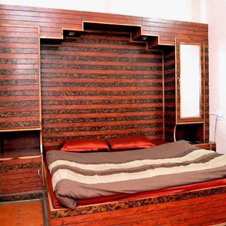 Kasauli Hotel Puri מראה חיצוני תמונה