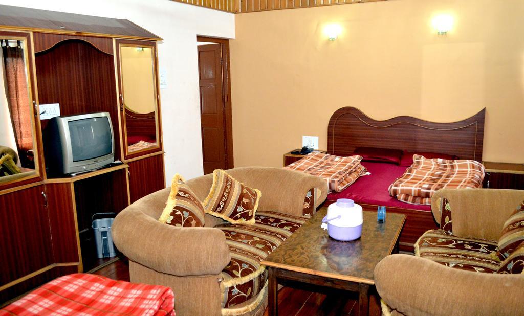 Kasauli Hotel Puri חדר תמונה