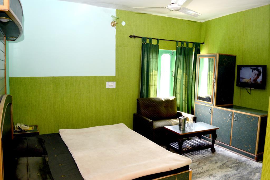 Kasauli Hotel Puri חדר תמונה